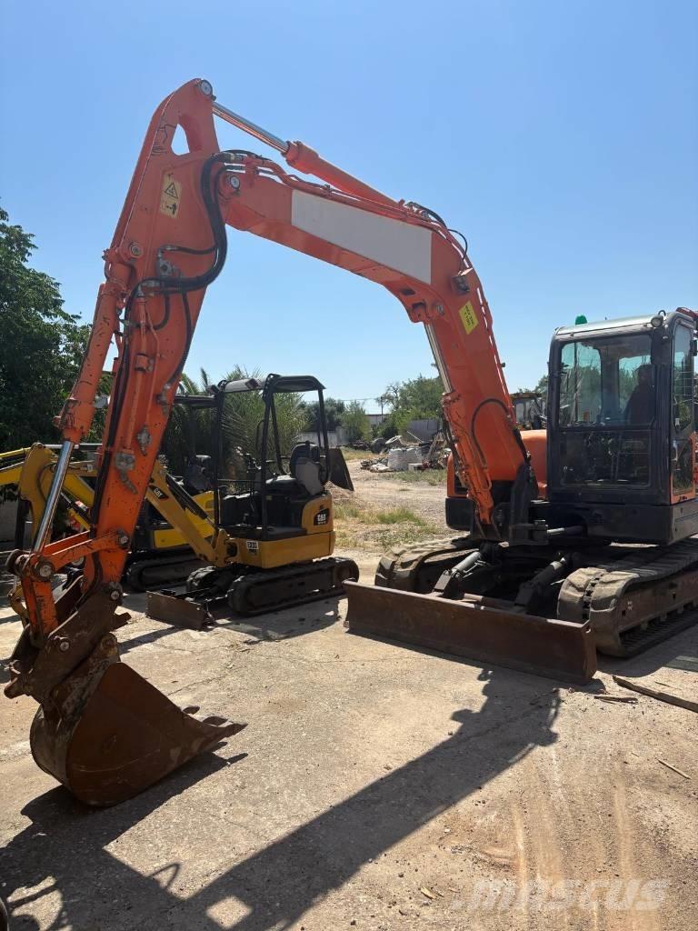 Doosan DX 80 R Midi-gravemaskiner 7t - 12t