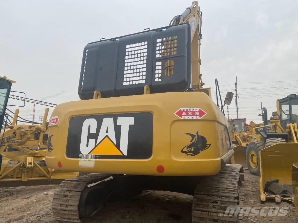 CAT 330 D L Gravemaskiner på larvebånd