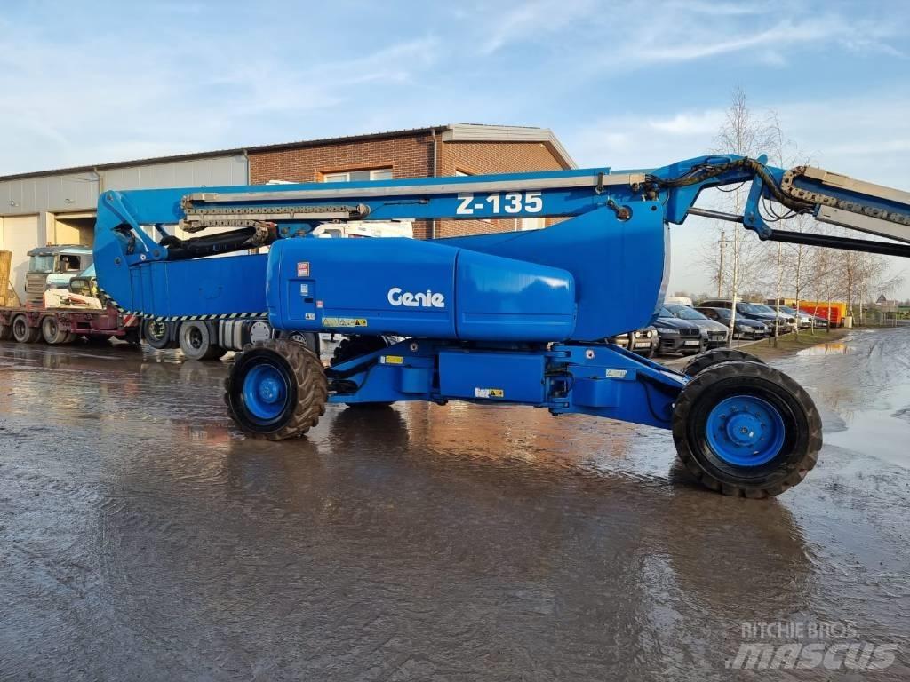 Genie Z 135 4x4 Bomlifte med knækarm