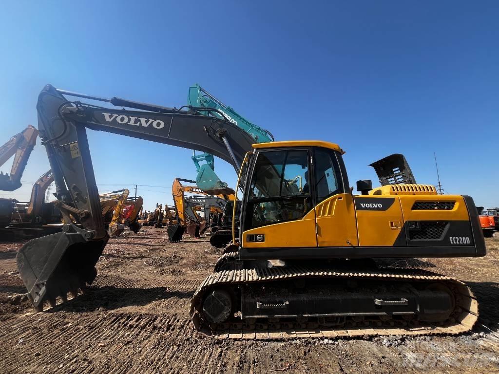 Volvo EC 220 Gravemaskiner på larvebånd
