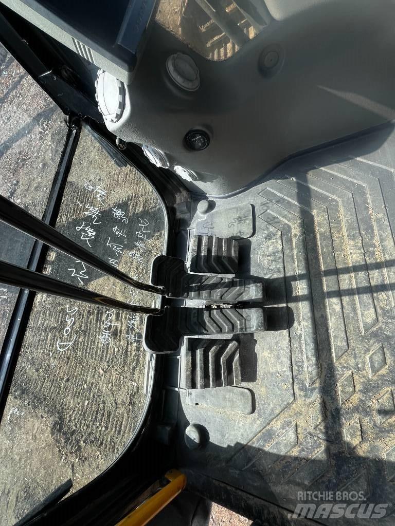 Volvo EC 220 Gravemaskiner på larvebånd