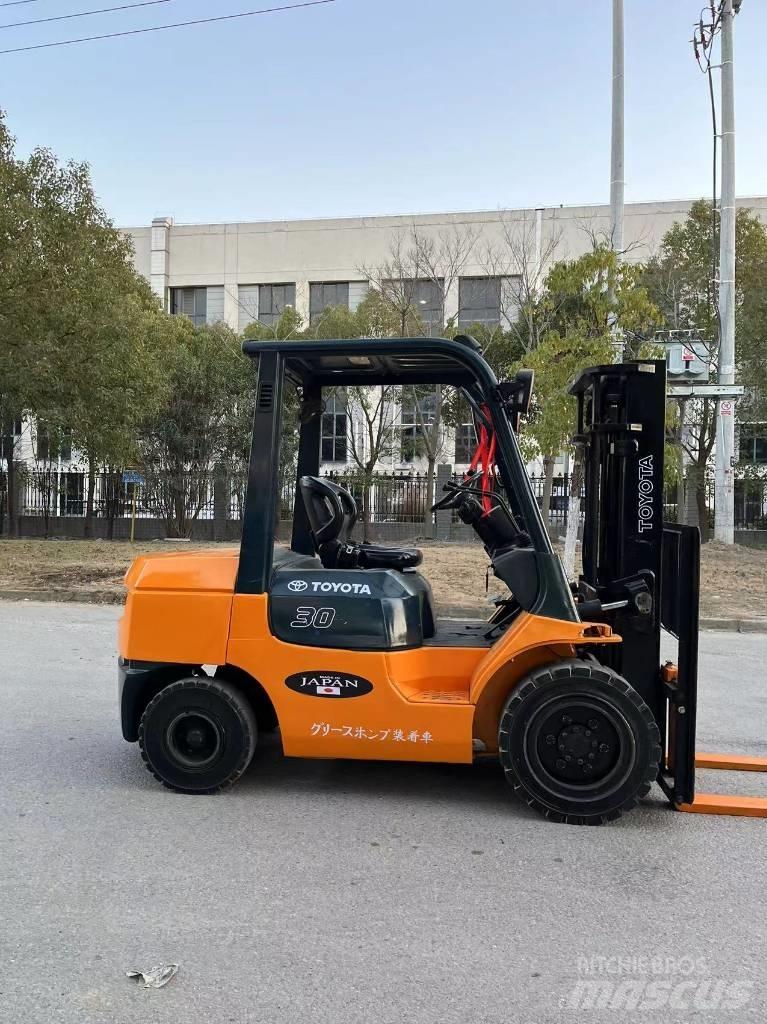 Toyota 7 FDN 30 Diesel gaffeltrucks