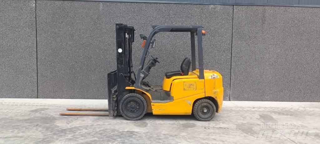 TCM FD25T3 Diesel gaffeltrucks