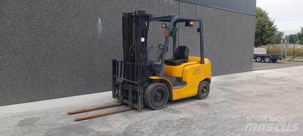 TCM FD25T3 Diesel gaffeltrucks