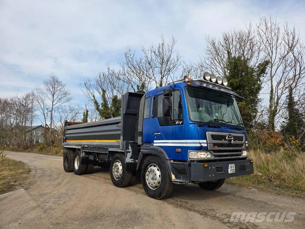 Hino 700 FY Lastbiler med tip