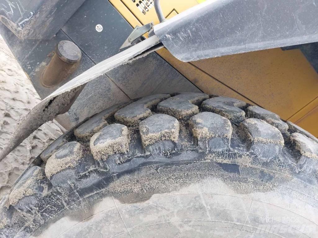 Komatsu WA380-5 Læssemaskiner på hjul