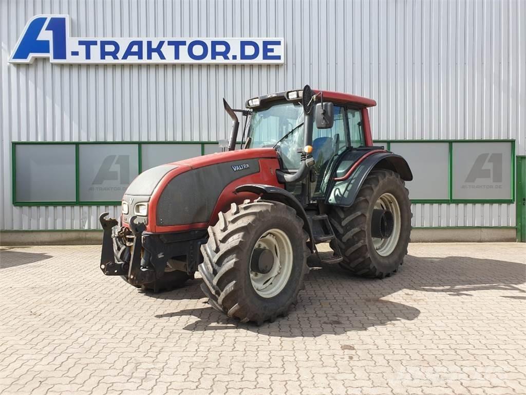 Valtra T151 Traktorer