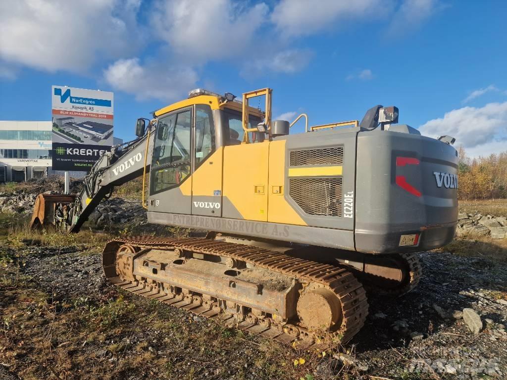 Volvo 220E Gravemaskiner på larvebånd