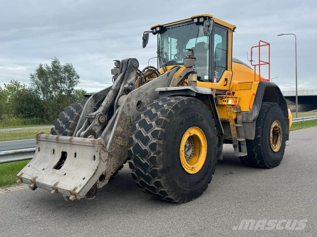 Volvo L220H Læssemaskiner på hjul