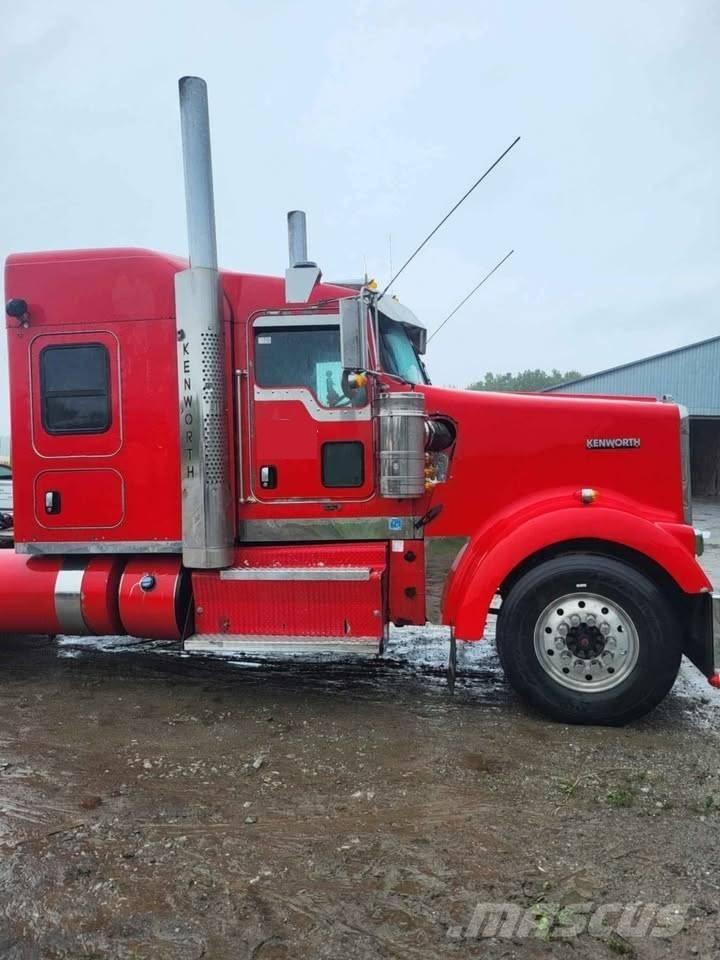 Kenworth W 900 L Trækkere