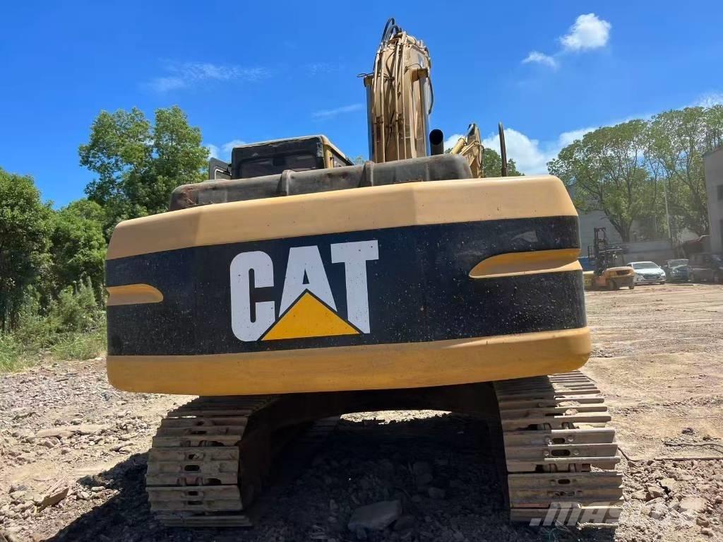 CAT 320 B L Gravemaskiner på larvebånd