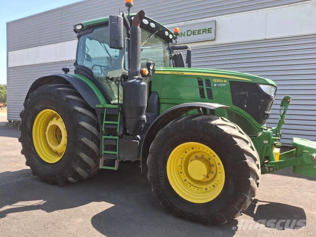 John Deere 6250R Traktorer