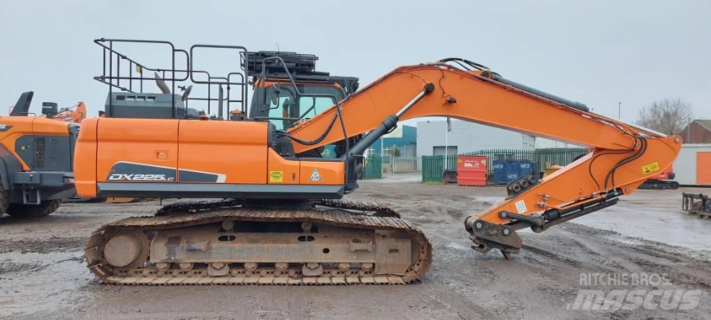Doosan DX225LC-5 Gravemaskiner på larvebånd