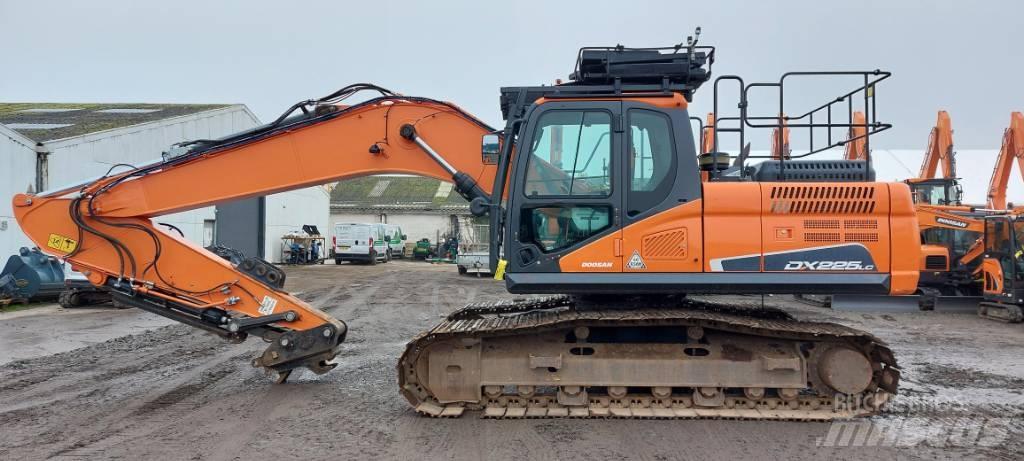 Doosan DX225LC-5 Gravemaskiner på larvebånd