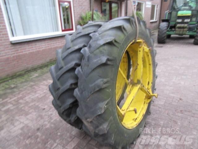 Vredestein 12.4/38 Hjul, Dæk og Fælge