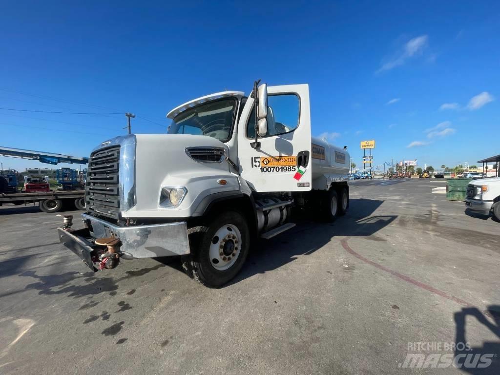 Freightliner 108 SD Tankvogne - vand