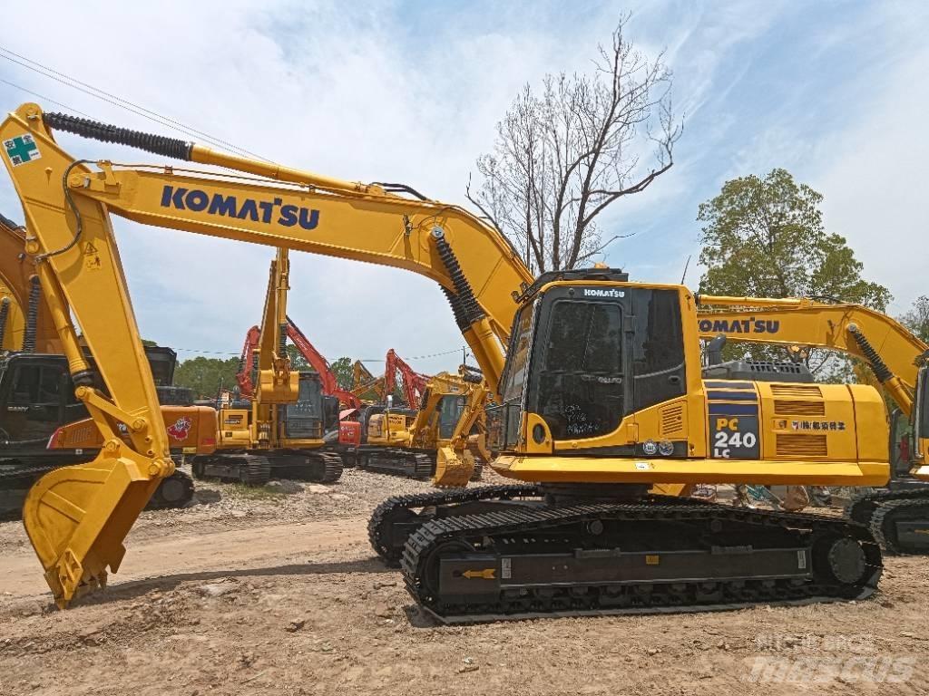 Komatsu PC 240 Gravemaskiner på larvebånd