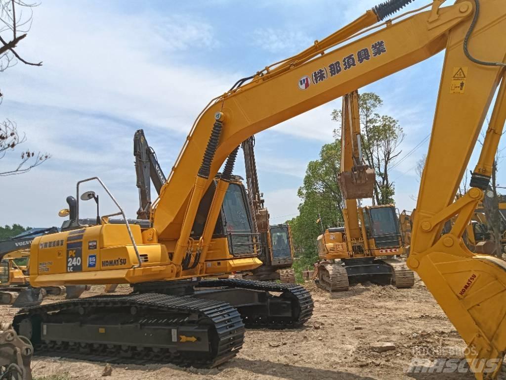Komatsu PC 240 Gravemaskiner på larvebånd