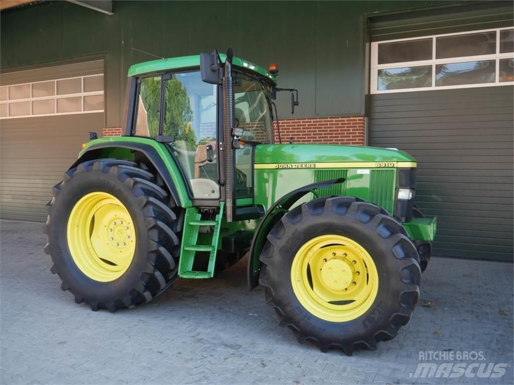 John Deere 6910 PQ Traktorer
