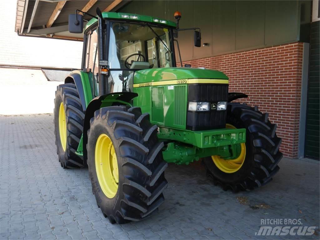 John Deere 6910 PQ Traktorer