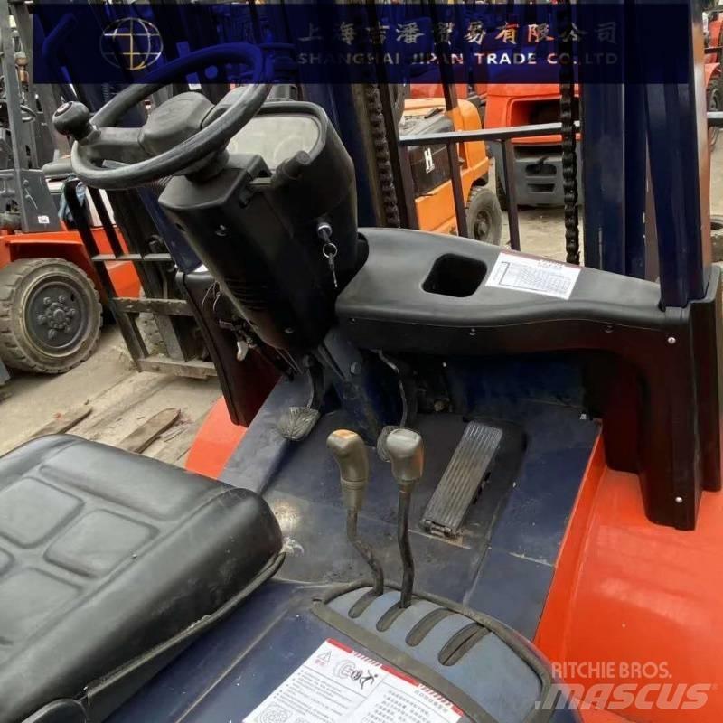 Heli 30 Diesel gaffeltrucks