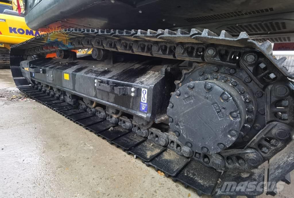 Hitachi ZX 200 Gravemaskiner på larvebånd