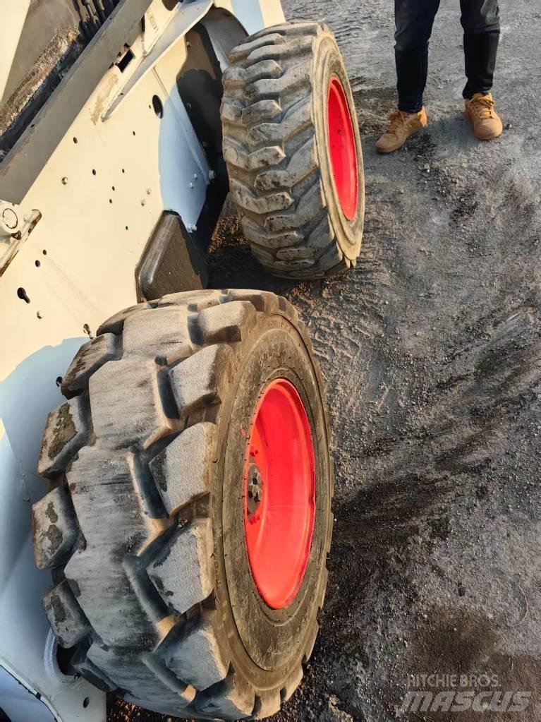 Bobcat S 300 Minilæsser - skridstyret