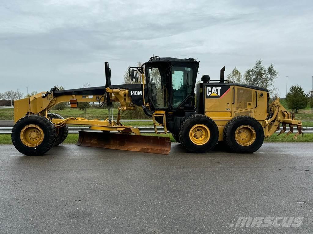 CAT 140M Vejhøvle / Gradere