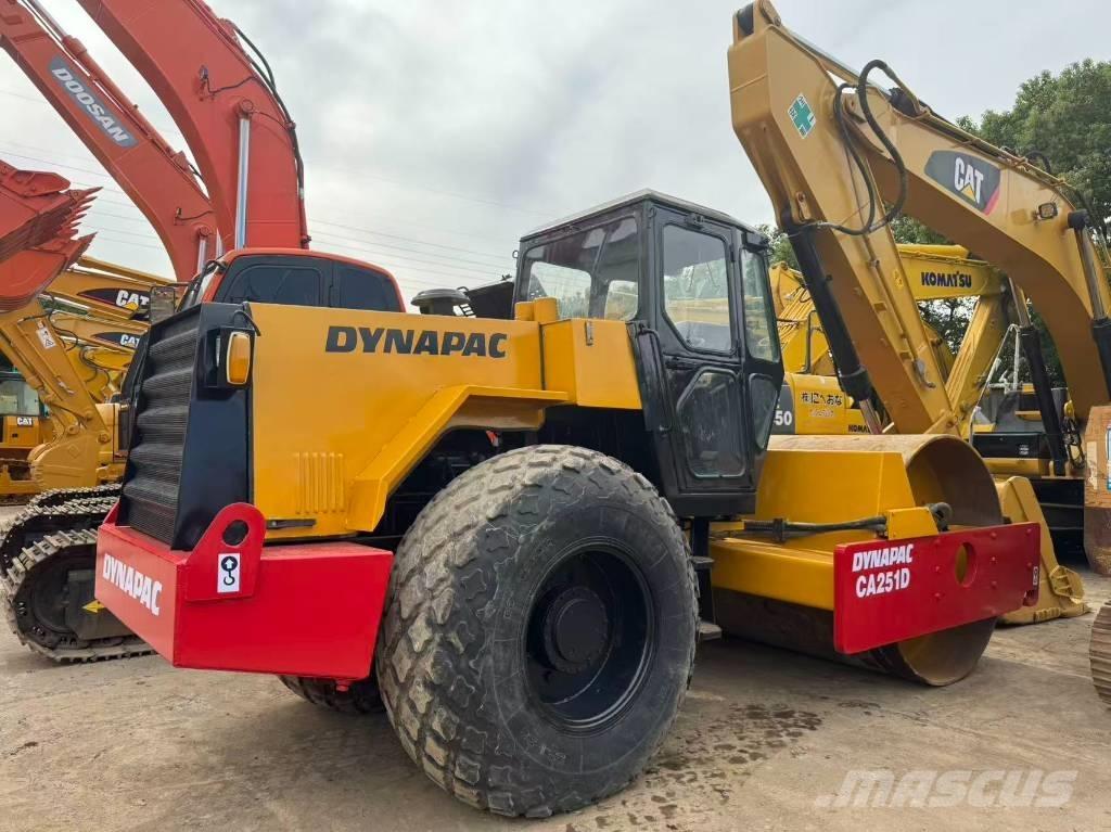 Dynapac CA 251 D Enkelt tromle