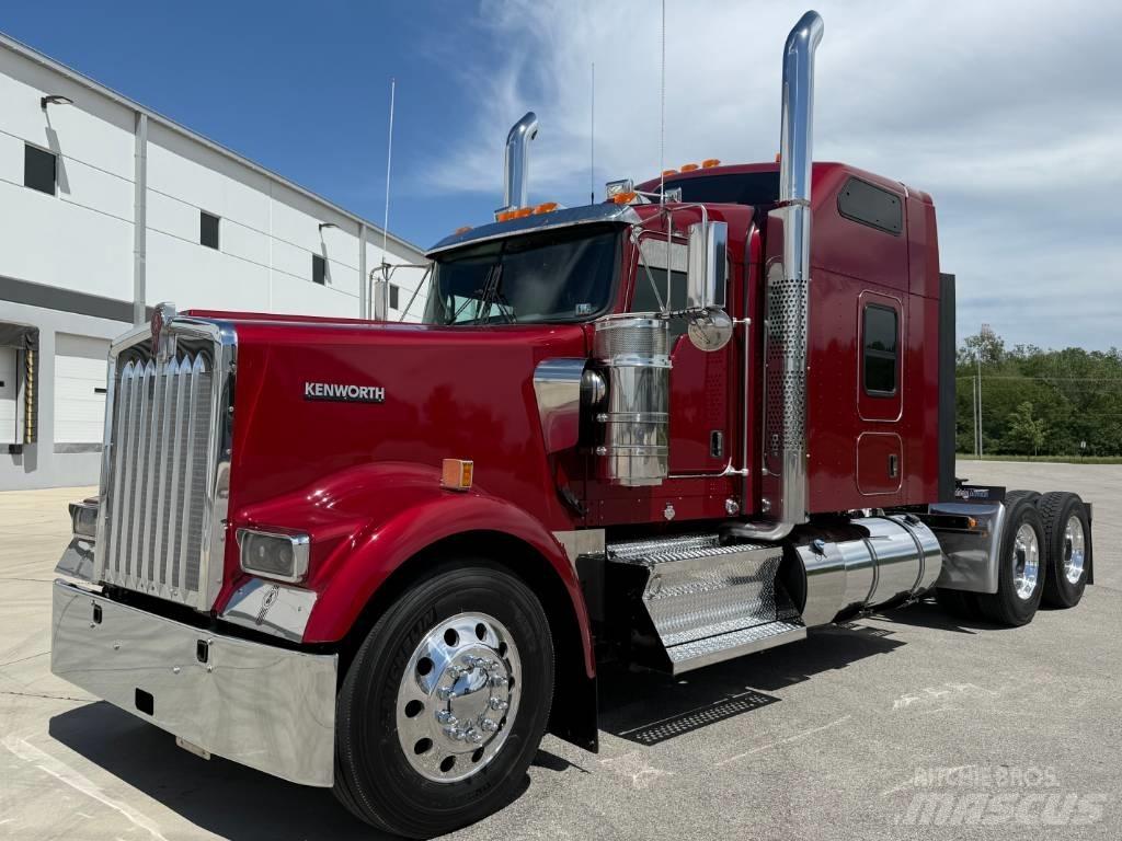 Kenworth W 900 L Trækkere