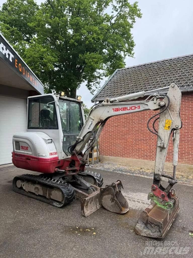 Takeuchi TB230 Minigravemaskiner