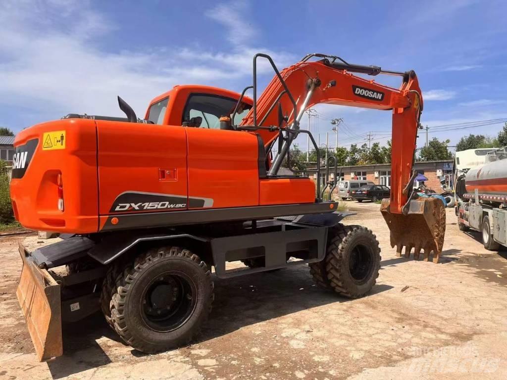 Doosan DH150W Gravemaskiner på hjul