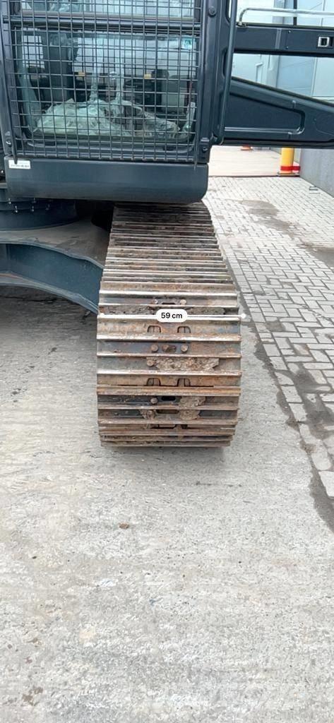 Hyundai R 210 Gravemaskiner på larvebånd