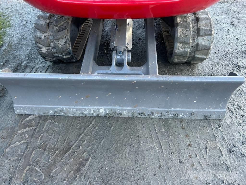 Takeuchi TB 230 Minigravemaskiner