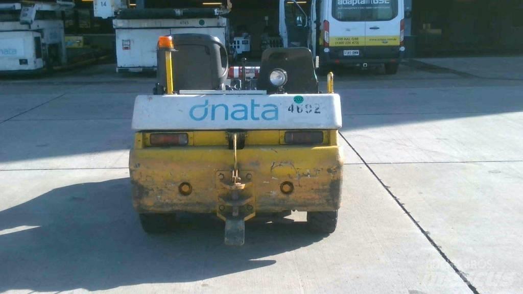 Toyota 02-2TD25 Trucks - Andet