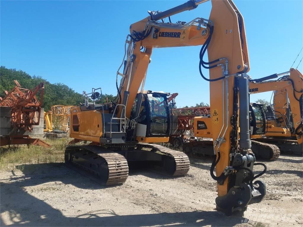 Liebherr R924 Gravemaskiner på larvebånd