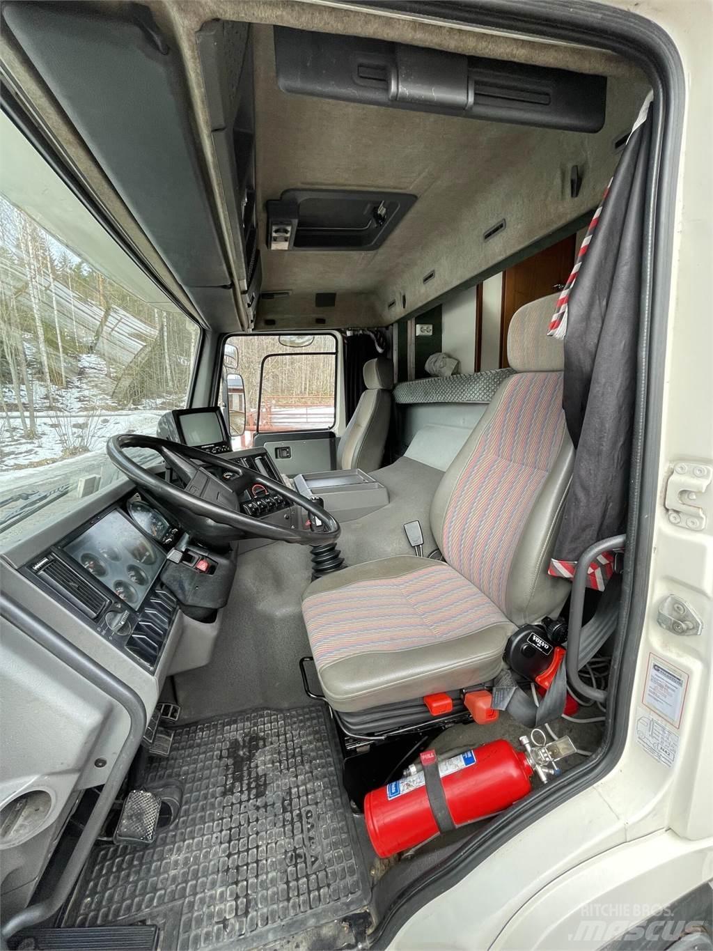 Volvo FL7 Lastbiler til dyretransport