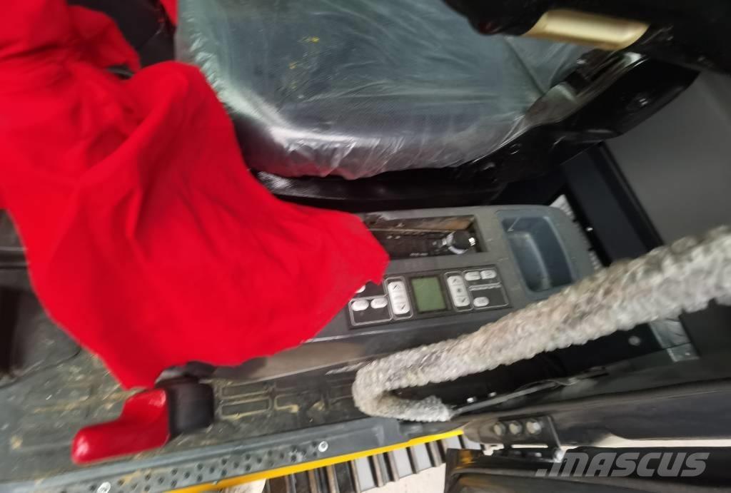 Komatsu PC 220-7 Gravemaskiner på larvebånd