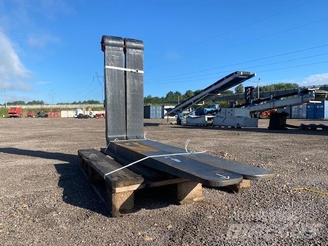 Volvo 8-12 ton Pallegafler