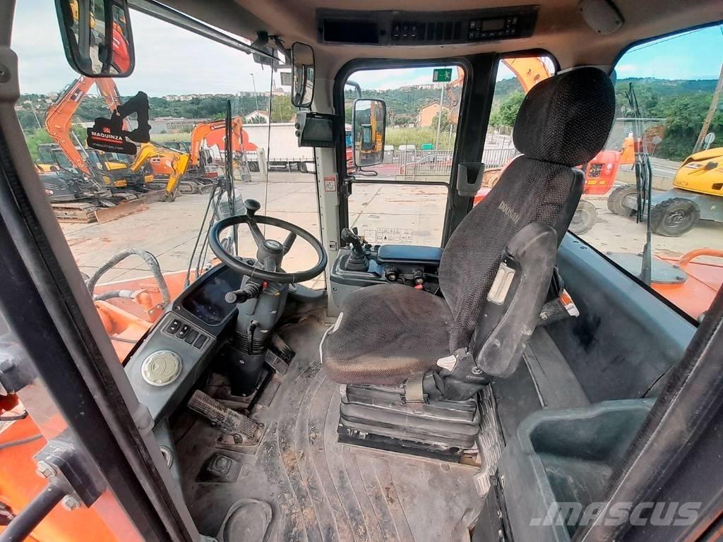 Doosan DL 250-3 Læssemaskiner på hjul