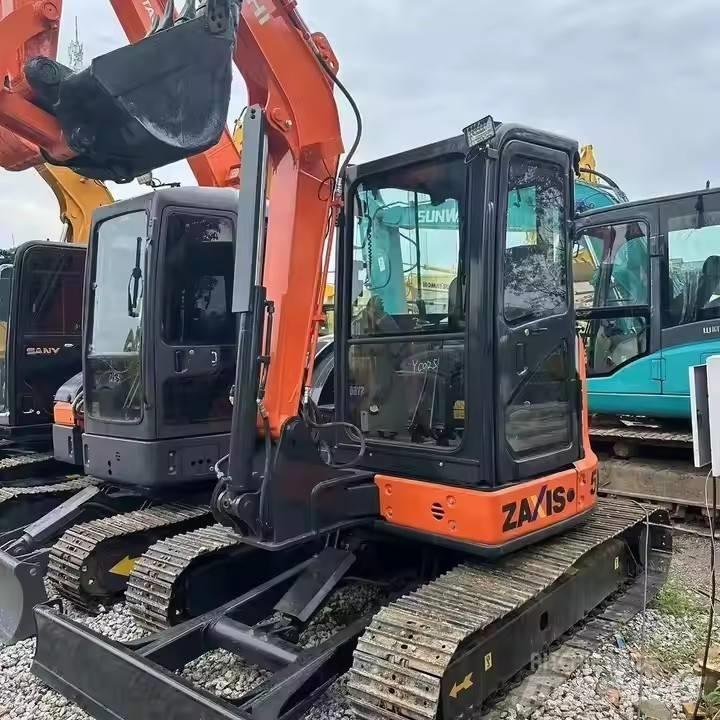 Hitachi ZX 55 Gravemaskiner på larvebånd