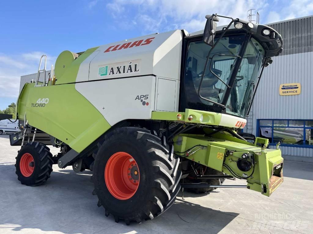 CLAAS Tucano 440 Mejetærskere