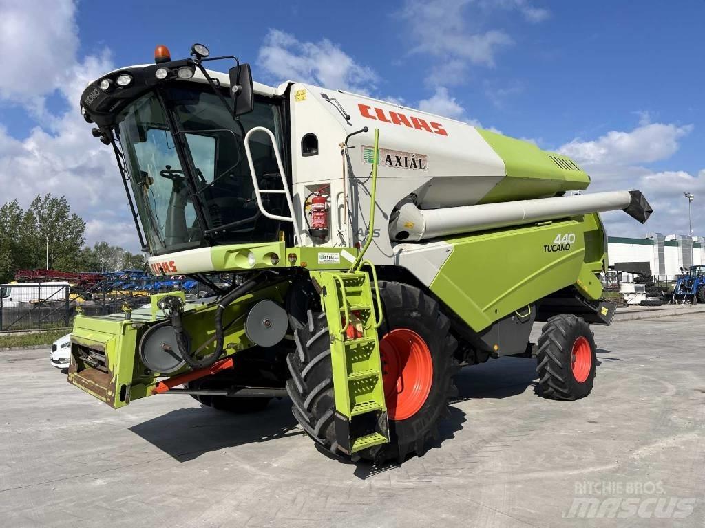 CLAAS Tucano 440 Mejetærskere