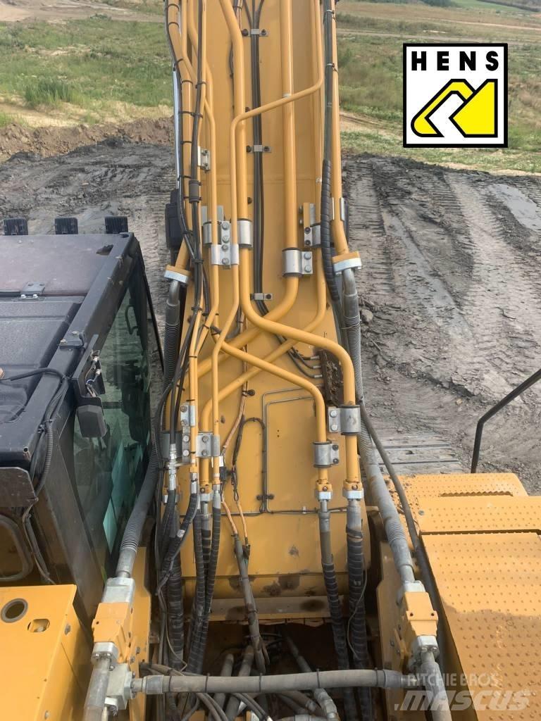 CAT rupsgraafmachine Gravemaskiner på larvebånd