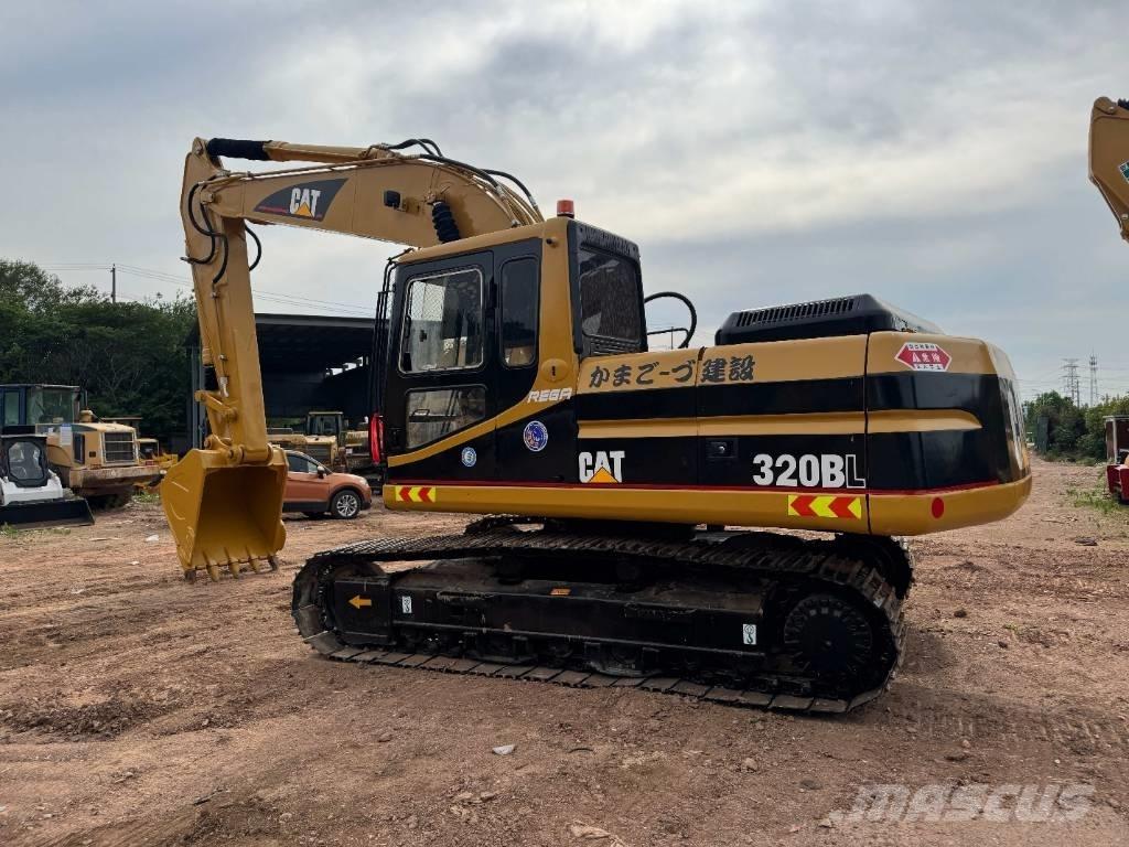 CAT 320B Gravemaskiner på larvebånd