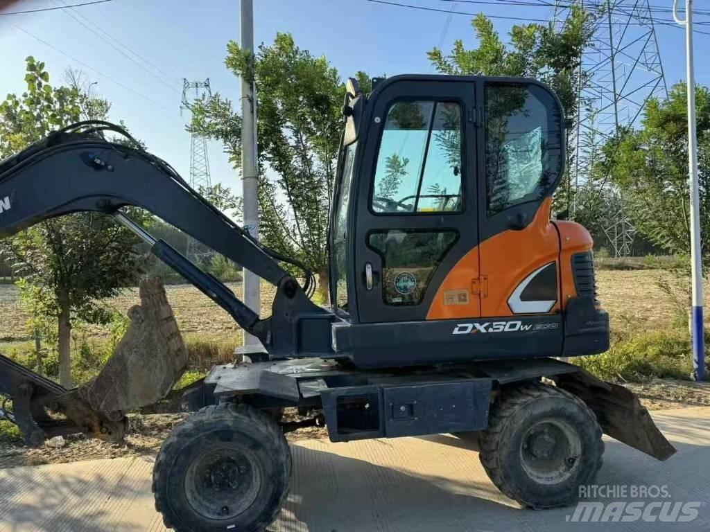 Doosan DX60W Gravemaskiner på hjul