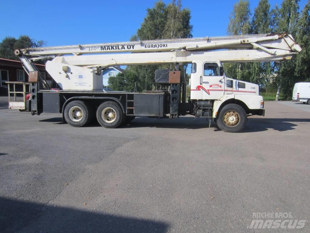Volvo N 7 6X2 4600 Lastbil med kran