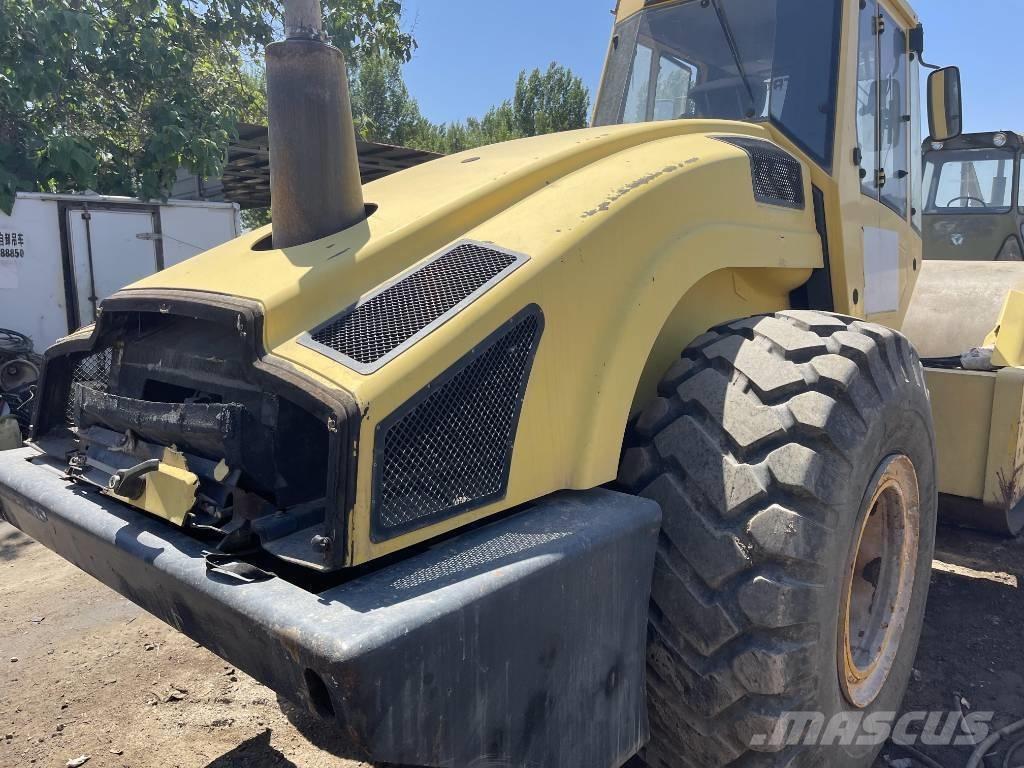 Bomag 226-4 Enkelt tromle
