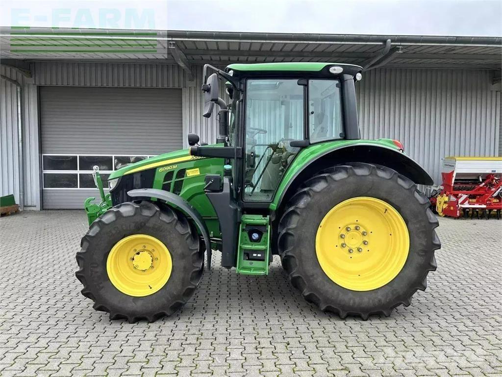 John Deere 6090m Traktorer