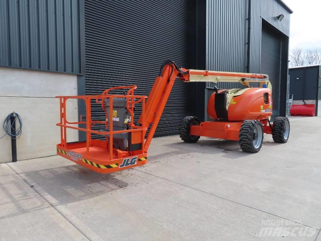 JLG 600 AJ Bomlifte med knækarm